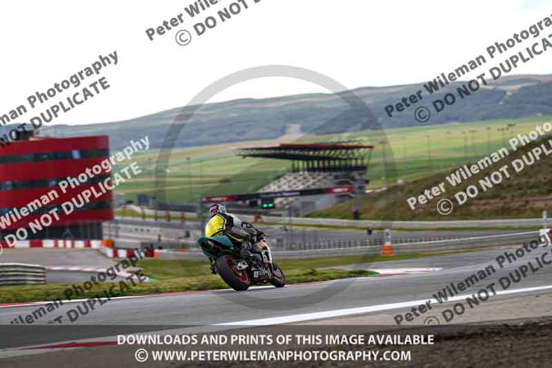 cadwell no limits trackday;cadwell park;cadwell park photographs;cadwell trackday photographs;enduro digital images;event digital images;eventdigitalimages;navarra;no limits trackdays;peter wileman photography;racing digital images;trackday digital images;trackday photos